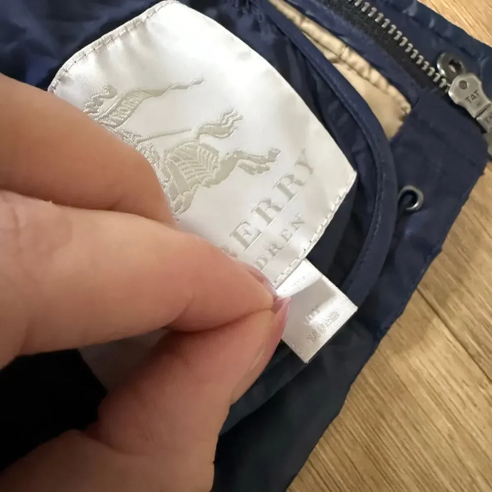 Burberry Kids Navy Blue Quilted Down Vest Size 10 Years